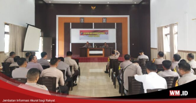 
					Polres Tomohon Gelar Anev Bulanan, Kasat Binmas Tekankan Optimalisasi Peran Bhabinkamtibmas
