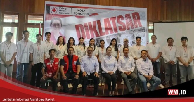 
					Jeand’arc Senduk-Karundeng Gembleng Relawan PMI Tomohon dengan Semangat Kemanusiaan
