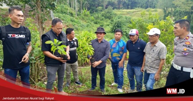 
					Momen HPN 2026, Senator Stefa Gandeng Pers dan Polres Tomohon Tanam Bibit Pohon Buah